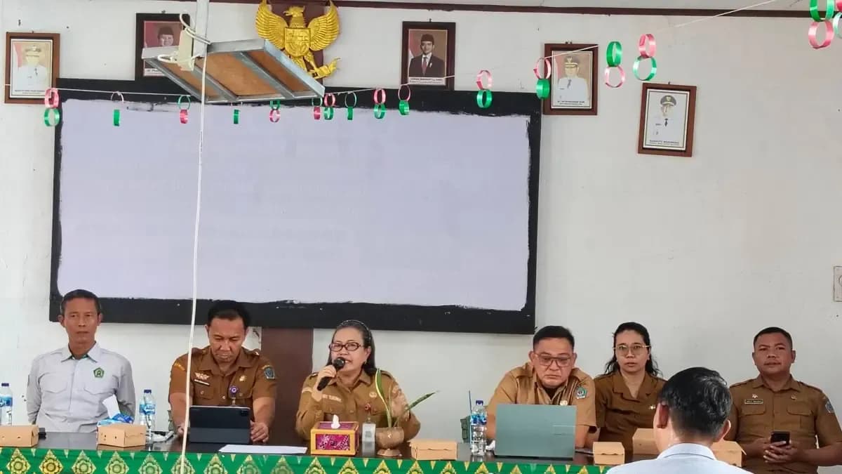 Penyusunan draf Perwako Bitung tentang wajib belajar satu tahun pendidikan prasekolah.