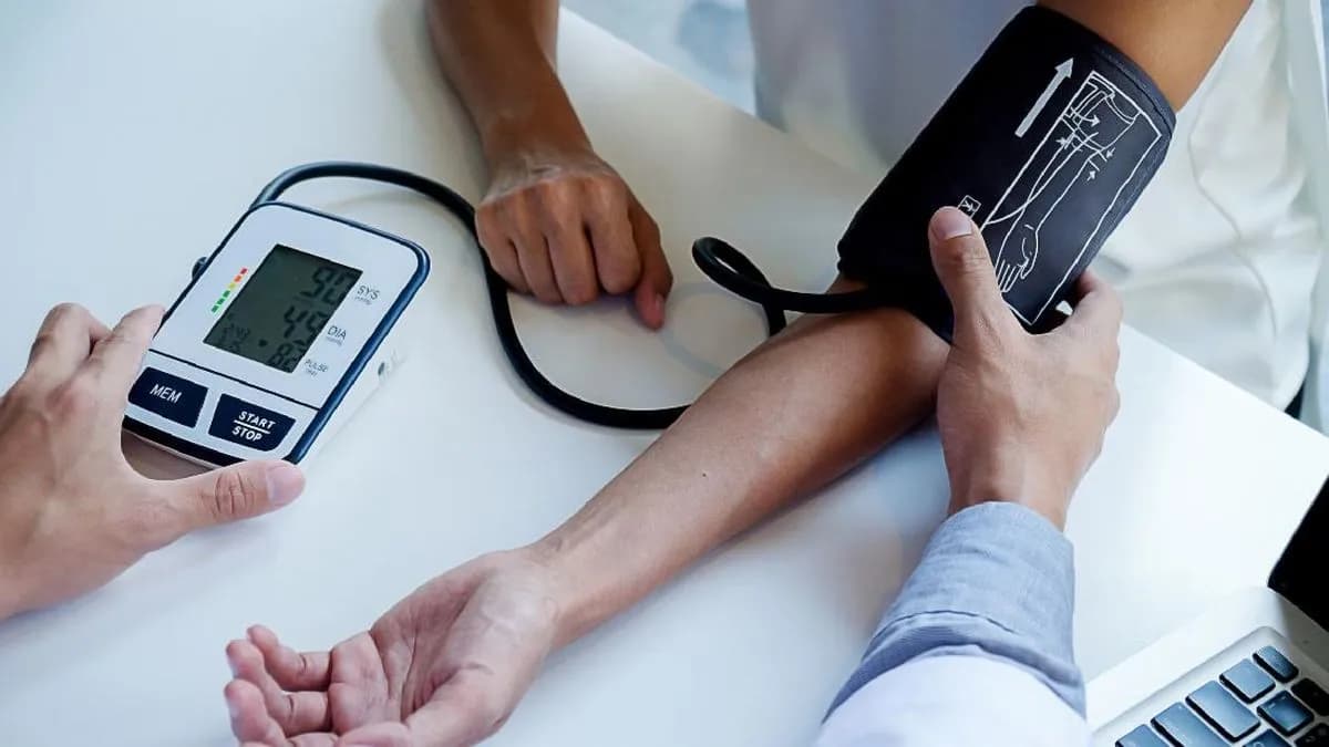 Kasus tekanan darah sangat tinggi pada anak di China akibat endapan keras di aorta.